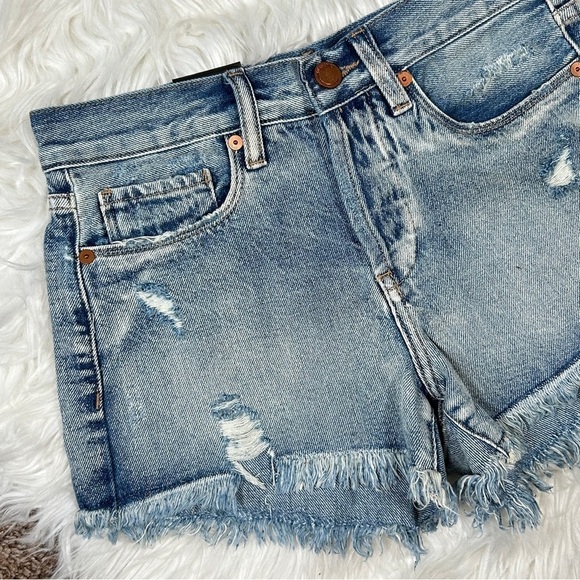 Blank NYC Distressed Denim Shorts Mid Rise Size 24 - Picture 3 of 8